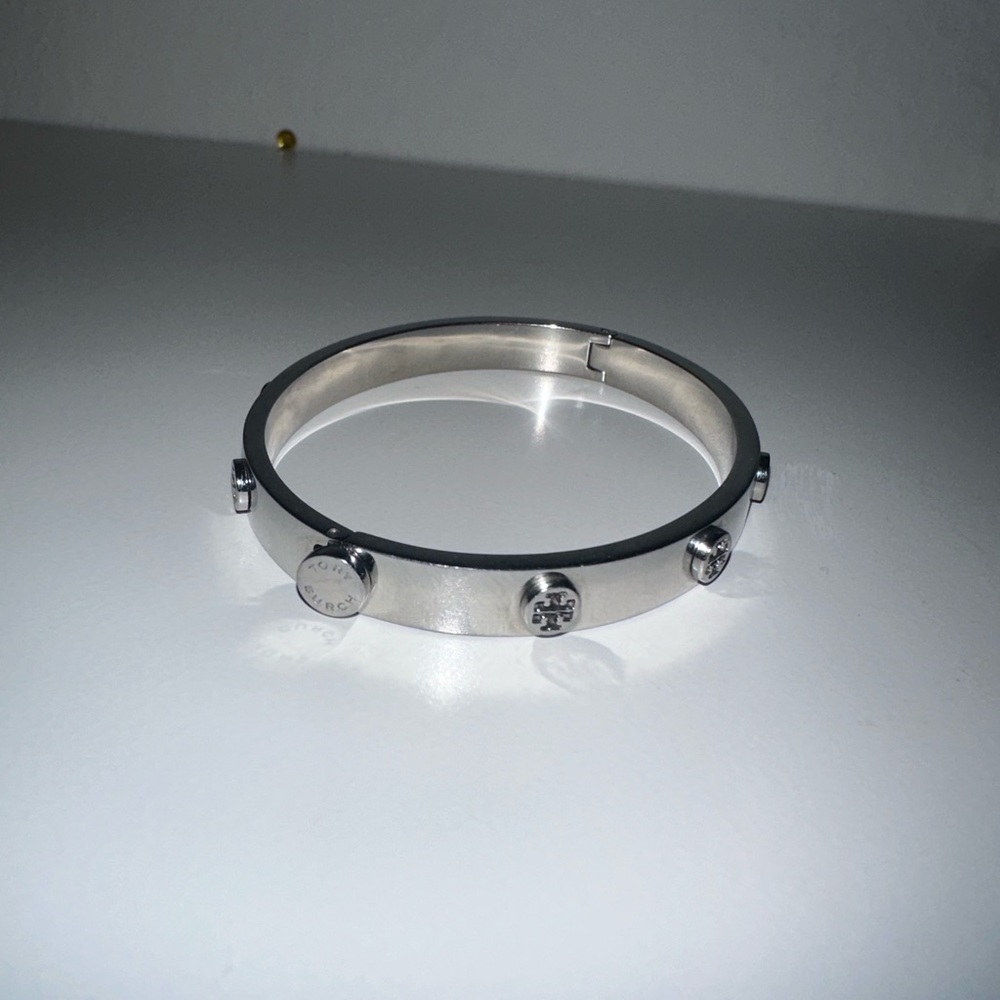 NEW TORY BURCH MILLER STUD BRACELET